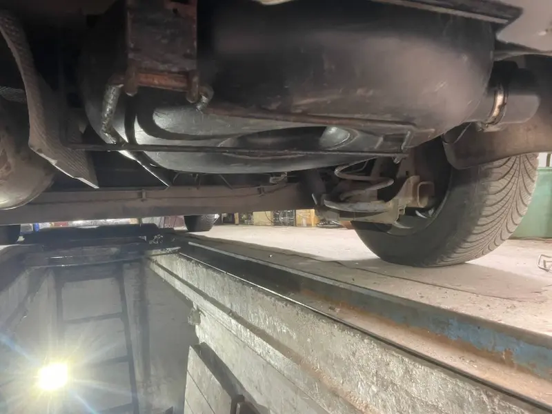 Зовнішній балон ГБО на Dacia LODGY СТО АВТО ГАЗ ЗП